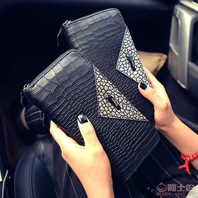 時(shí)尚與功能并存 新款女士長(zhǎng)款手拿包選購(gòu)指南