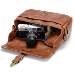 Onathe Bowery 限量定制禮品款 復(fù)古真皮單肩攝影包與徠卡相機(jī)的完美邂逅